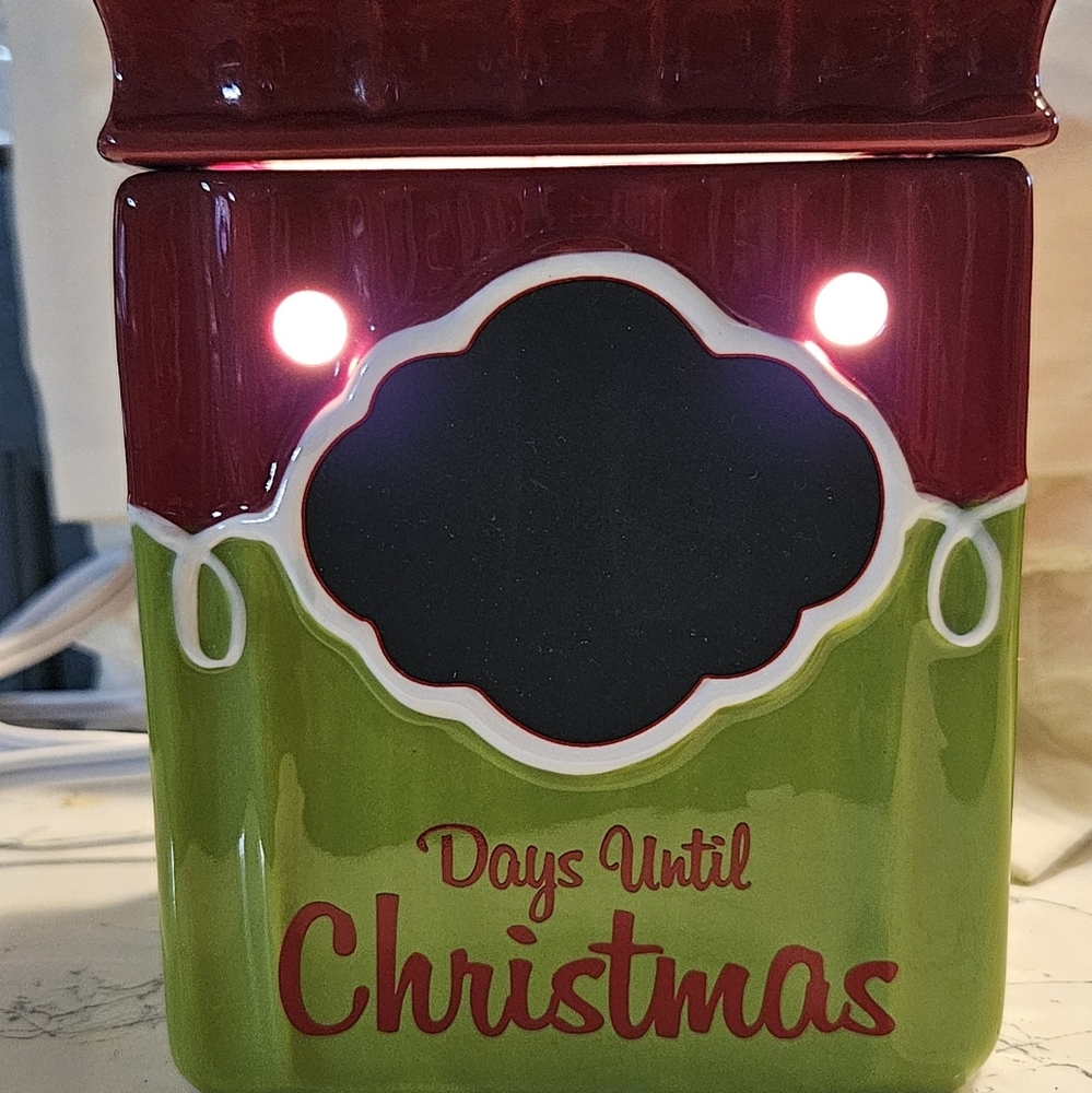 Scentsy Red and Green Christmas Countdown Decor